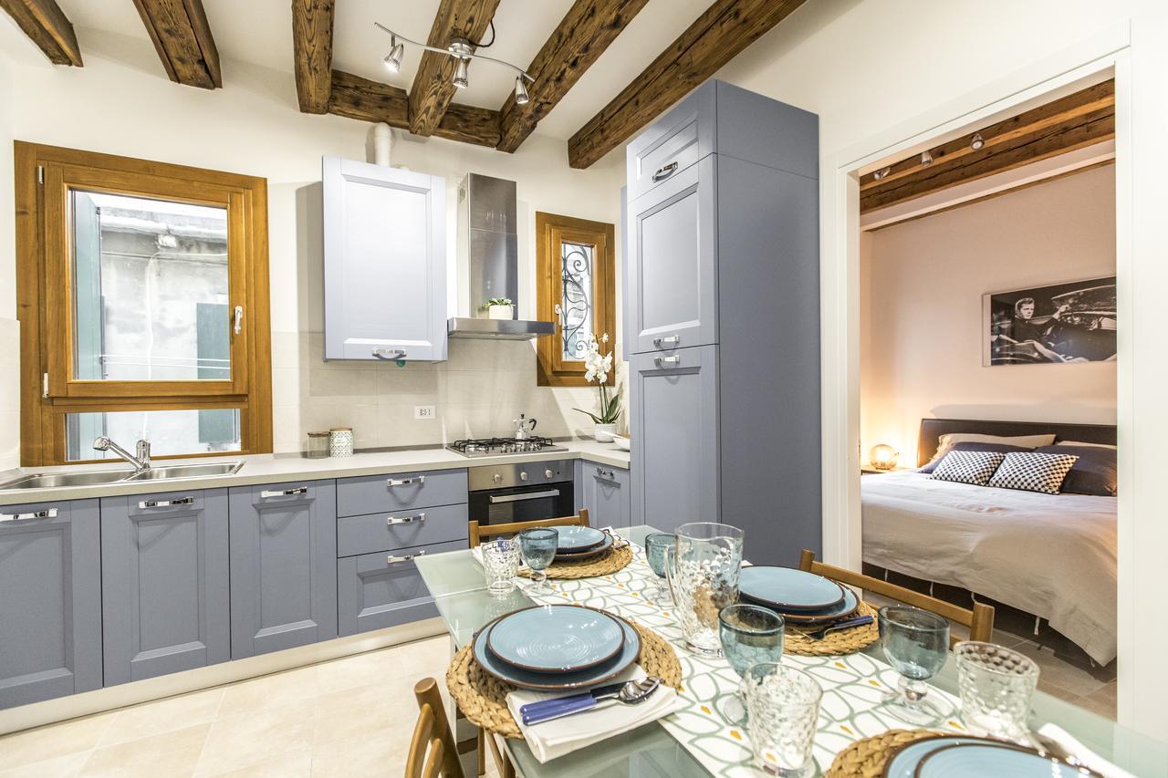 Ca Rezzonico Apartment R&R Venedik Dış mekan fotoğraf