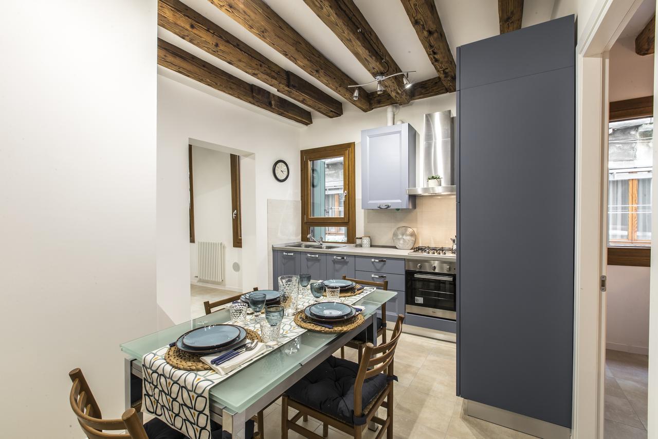 Ca Rezzonico Apartment R&R Venedik Dış mekan fotoğraf